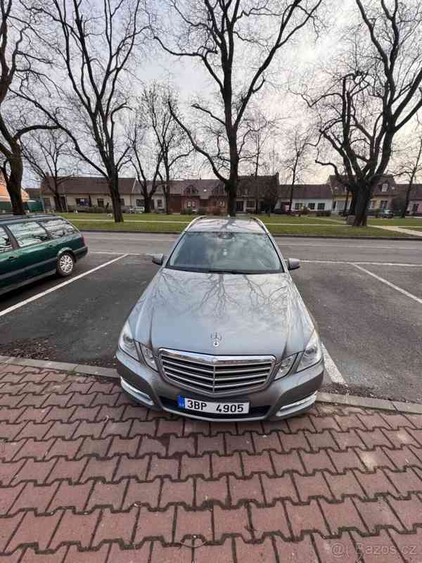 Mercedes-Benz Třídy E 3,0   E350 CDI s výbavou Avantgarde - foto 2