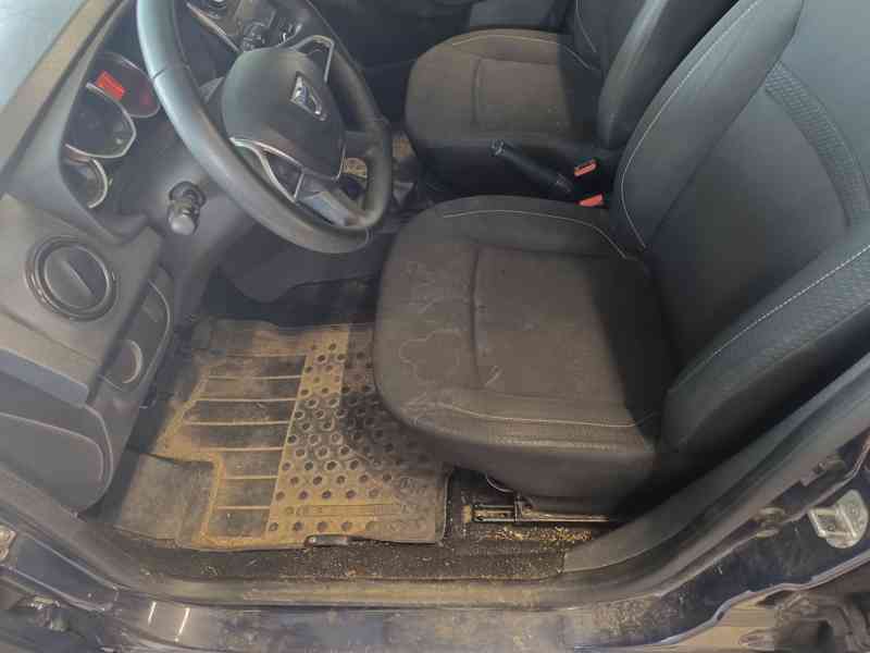 Čištění interiéru vozů - auto detailing - foto 7