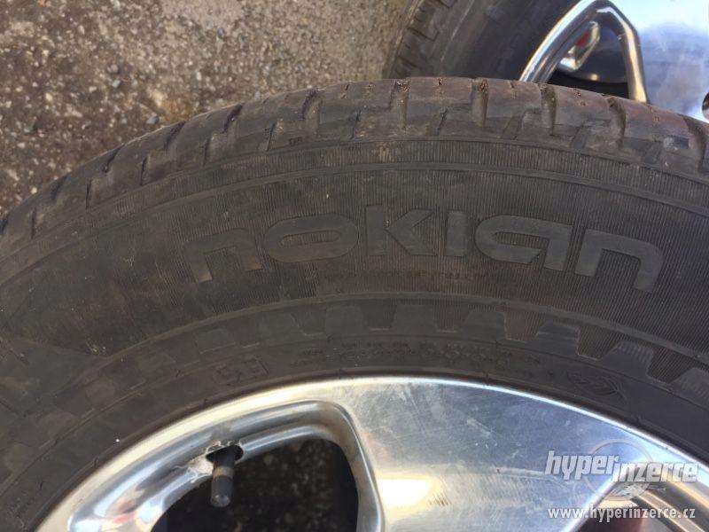 Prodám Alu kola i s pneu na Jeep Grand Cherokee - foto 5