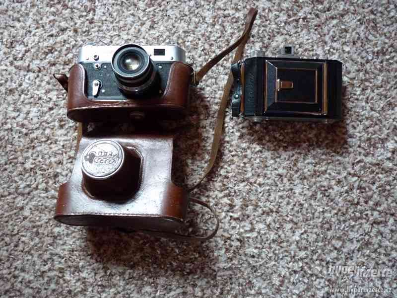 Prodám fotoaparát ruský FED3 a starý měchový zn.Welta - foto 3