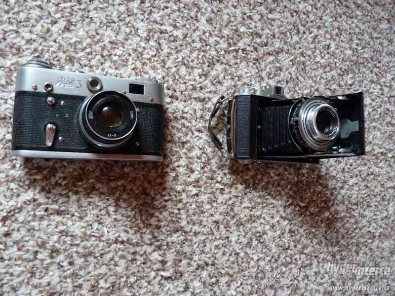 Prodám fotoaparát ruský FED3 a starý měchový zn.Welta - foto 4