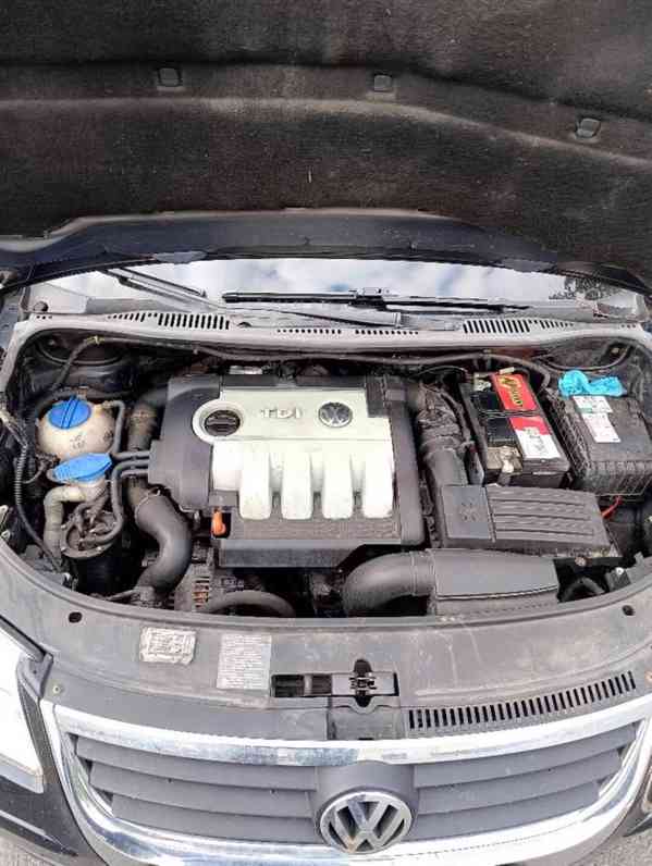 Volkswagen Touran 2.0 TDI, r.v. 2007, 7 míst - foto 10