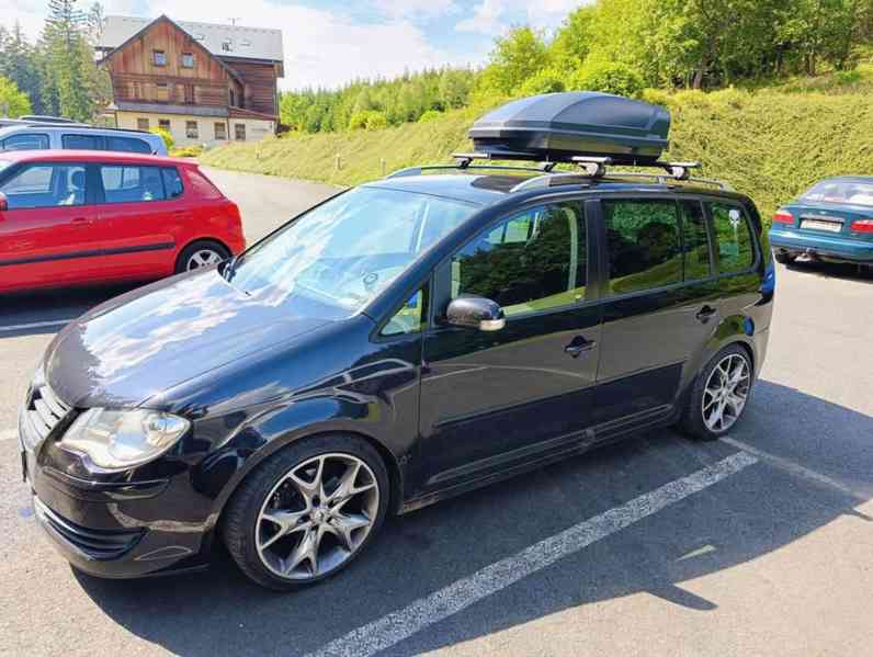 Volkswagen Touran 2.0 TDI, r.v. 2007, 7 míst - foto 1