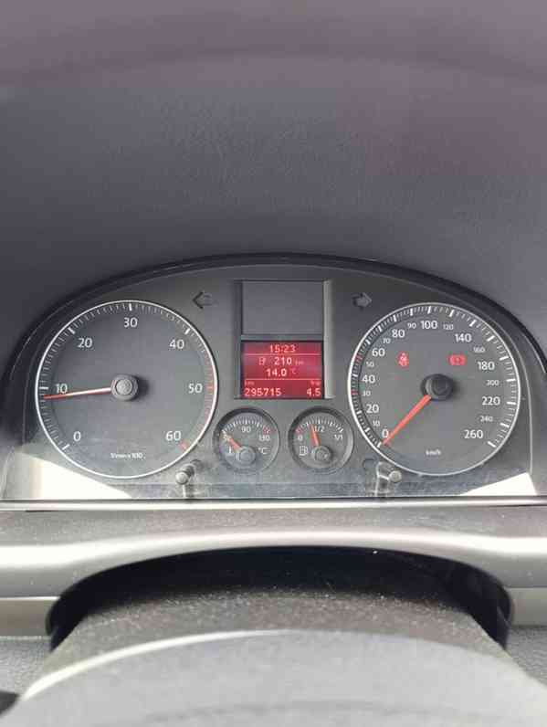 Volkswagen Touran 2.0 TDI, r.v. 2007, 7 míst - foto 3
