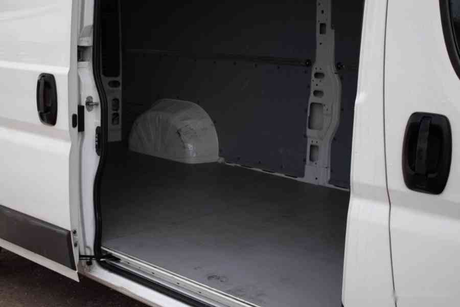Fiat Ducato Dodávka 2.3 MultiJet L3H2 3,5t - foto 12