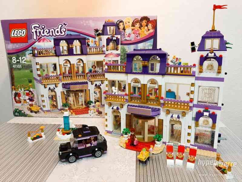 LEGO Grand hotel s taxi - Friends 41101 - foto 2