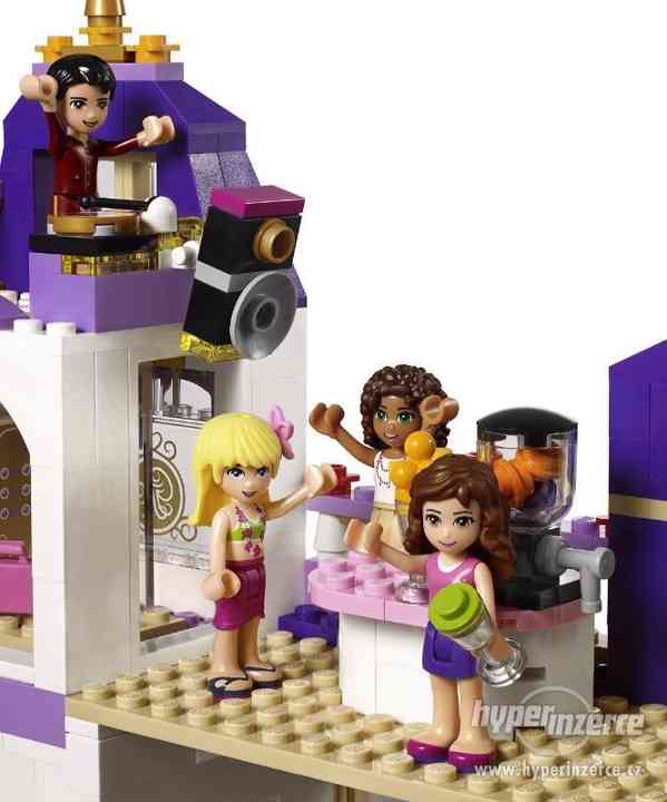 LEGO Grand hotel s taxi - Friends 41101 - foto 10