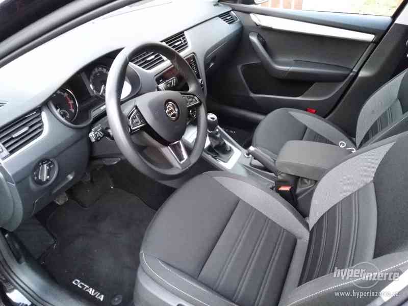 Prodám škoda Octavia tour, černá - - foto 2