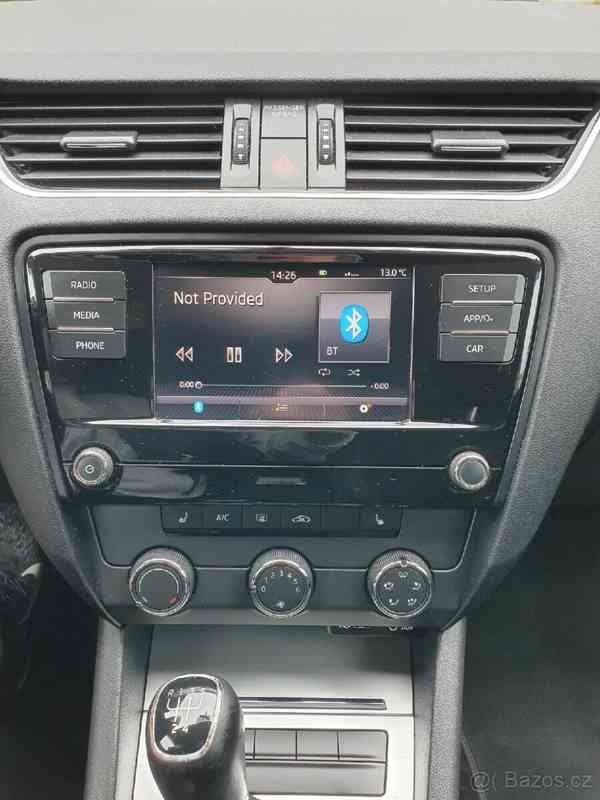 Škoda Octavia 1,6 3 Ambition TDI, 85 kW - foto 18