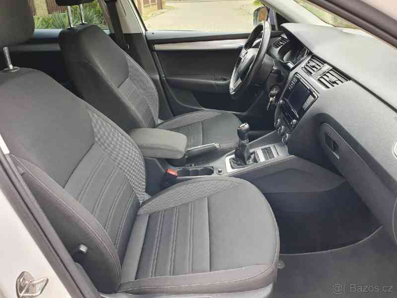 Škoda Octavia 1,6 3 Ambition TDI, 85 kW - foto 14