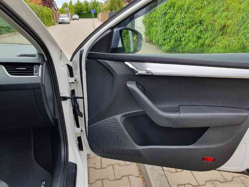 Škoda Octavia 1,6 3 Ambition TDI, 85 kW - foto 16