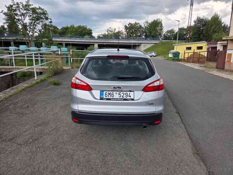 Ford Focus 2,0   2012 - foto 5