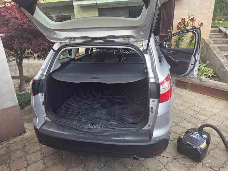 Ford Focus 2,0   2012 - foto 3
