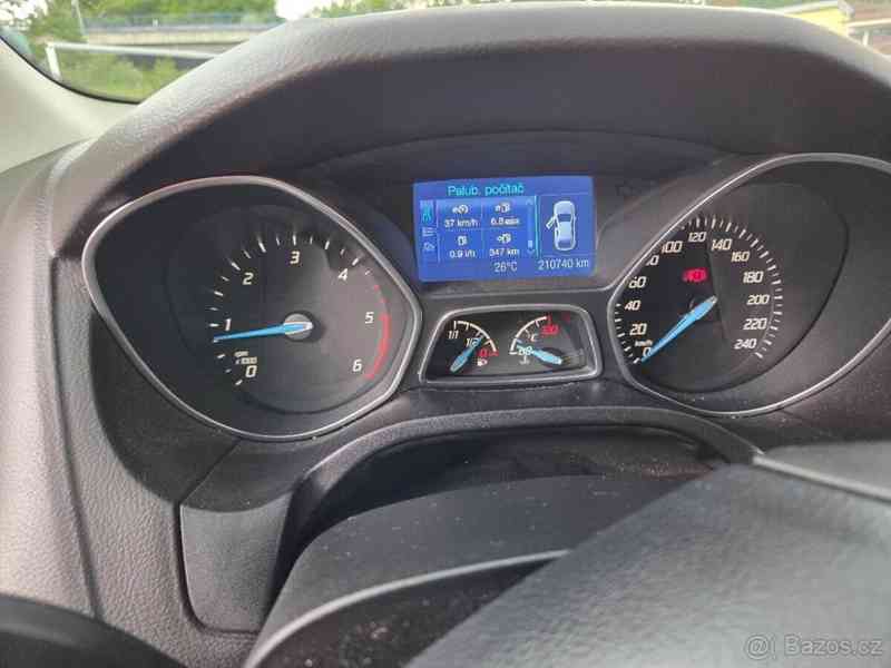 Ford Focus 2,0   2012 - foto 6