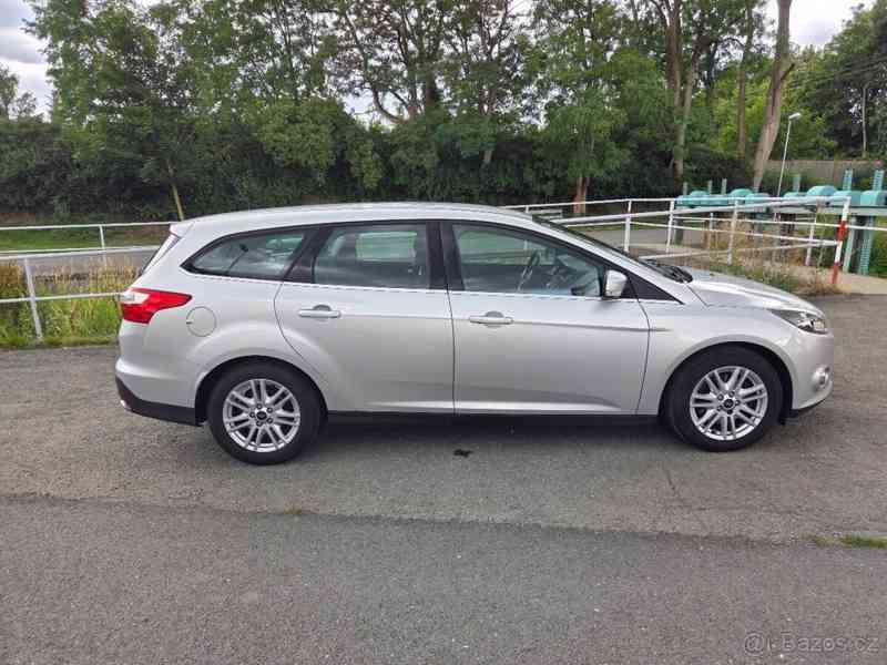 Ford Focus 2,0   2012 - foto 2