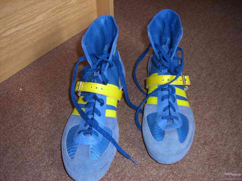 Prodám oštěpařské tretry Adidas - foto 1