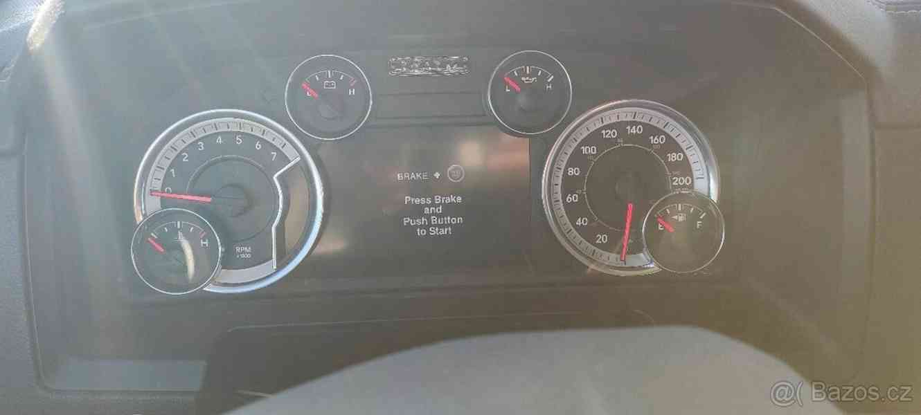 Dodge RAM 1500 Sport - foto 6