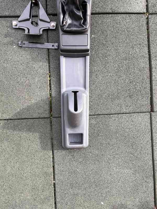 Středový panel ŠKODA FELICIA GLX - foto 6