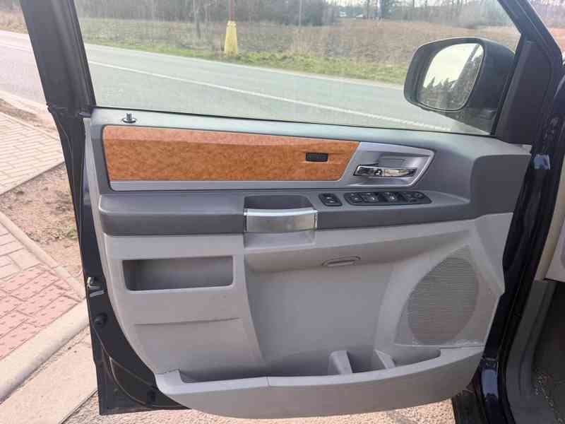 Chrysler Grand Voyager 3,8 V6 LPG Limited 2008 DPH - foto 15