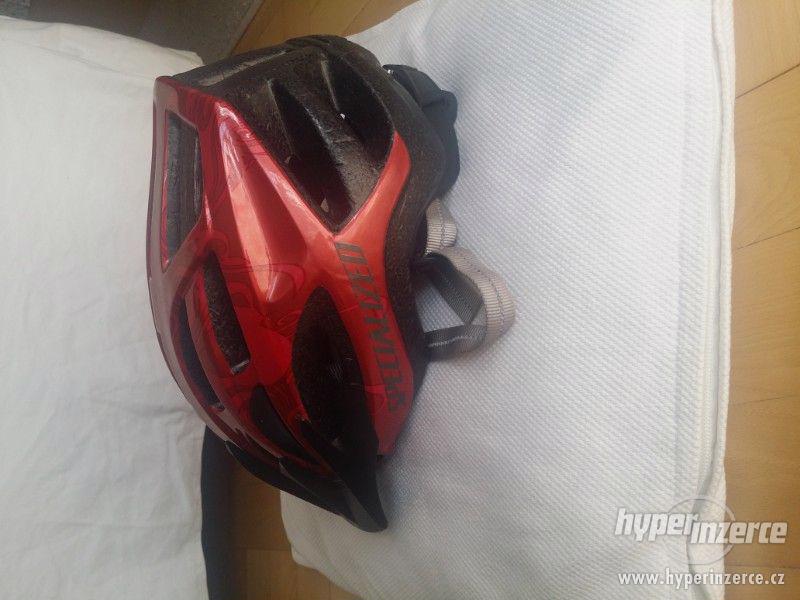 Dámská cyklistická helma Specialized - foto 1
