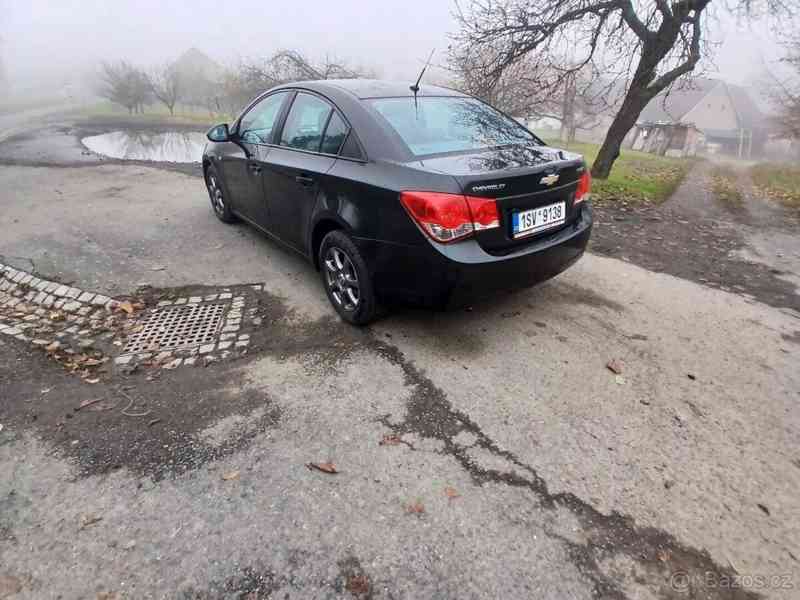 Chevrolet Cruze 1,6 - foto 7
