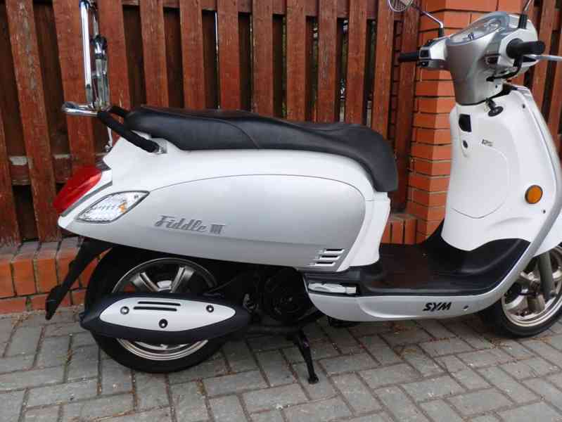 Sym Fiddle III 125 (2015¨) - foto 15