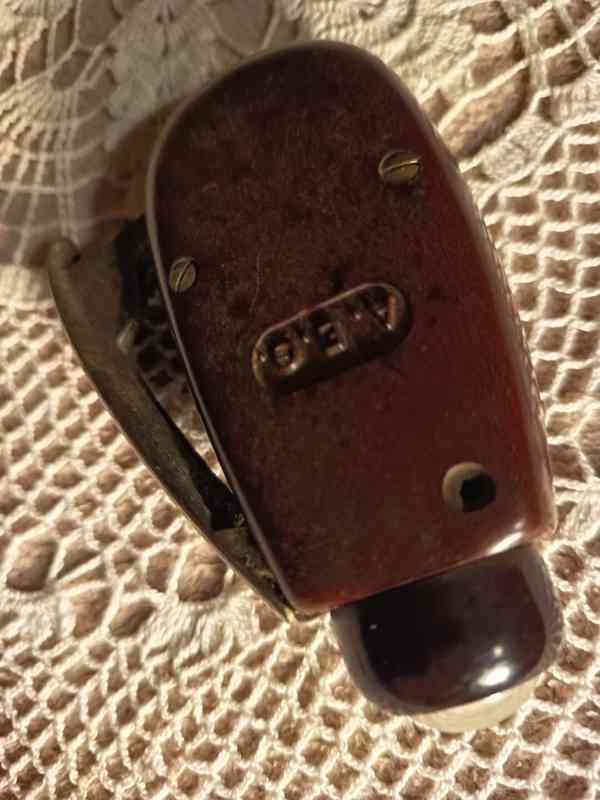 Prodám starožitnou signální bakelitovou baterku - foto 2