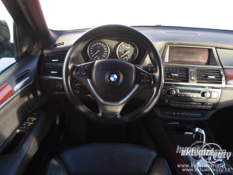 BMW X5 3.0, nafta, rok 2010, kůže - foto 11