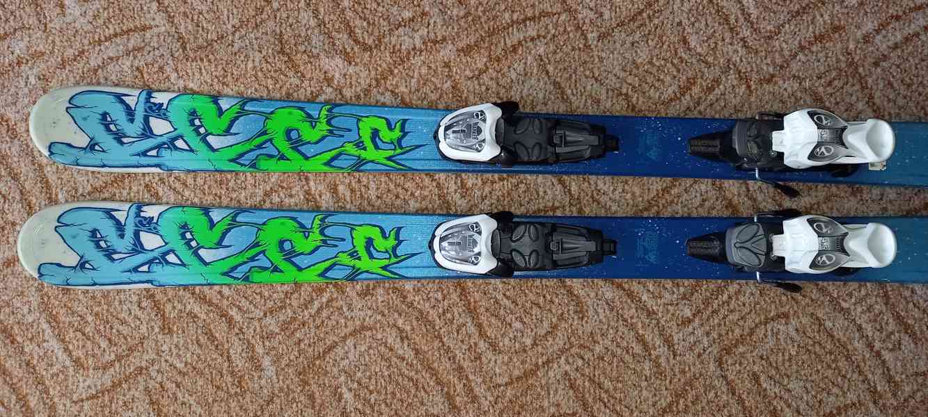 Prodám dětské sjezdové lyže K2 - foto 2