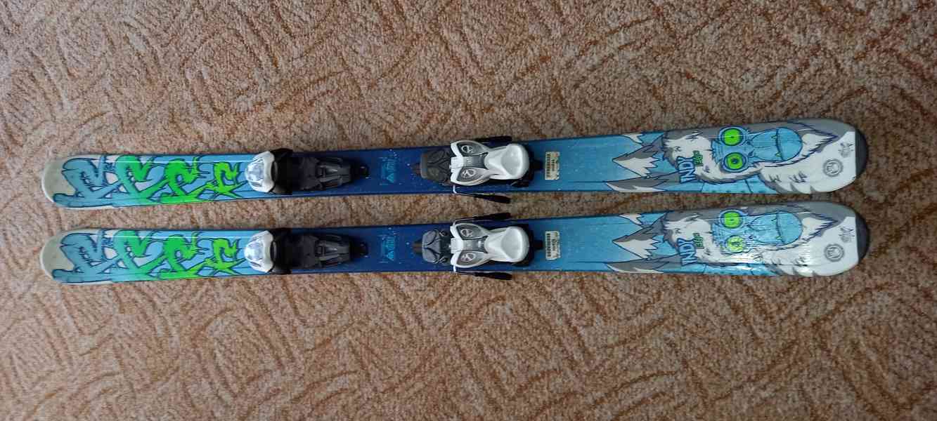 Prodám dětské sjezdové lyže K2 - foto 1