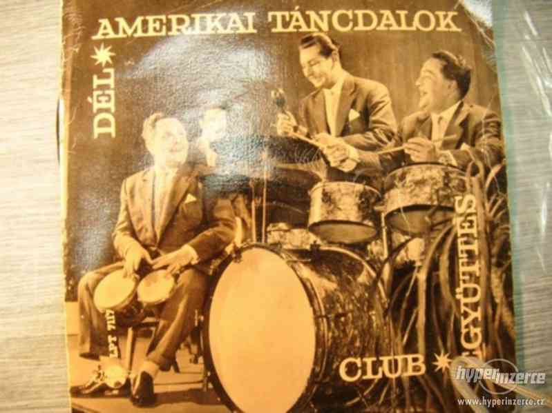 Dél-Amerikai Táncdalok  Musician [Club Együttes] - foto 7