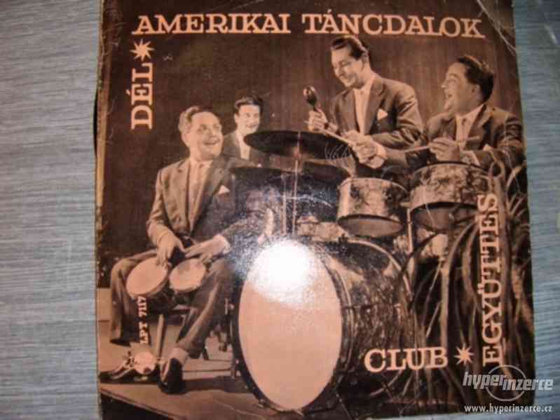 Dél-Amerikai Táncdalok  Musician [Club Együttes] - foto 8