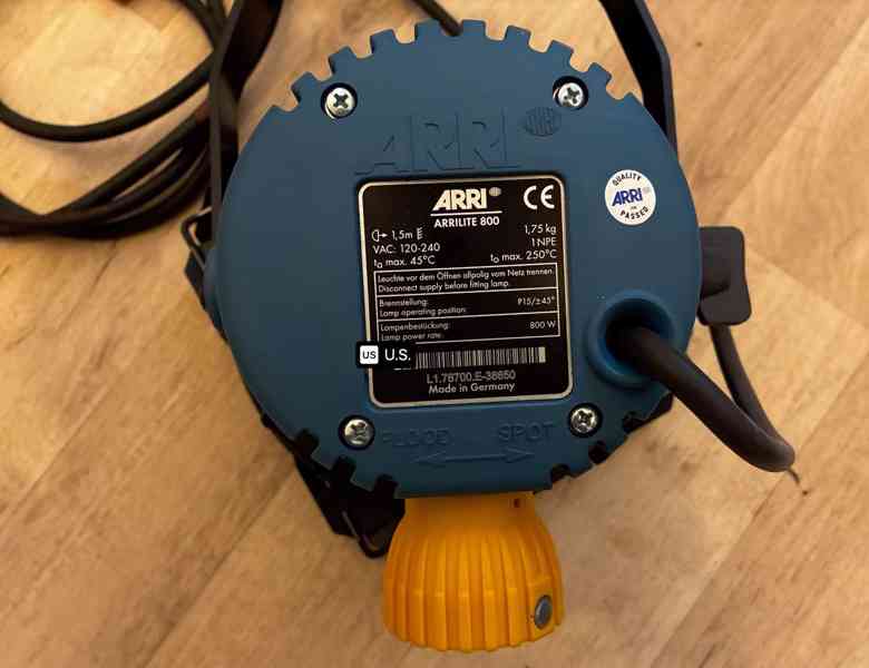 ARRI ARRILITE 800 – profesionální světlo pro video, 800 W - foto 2