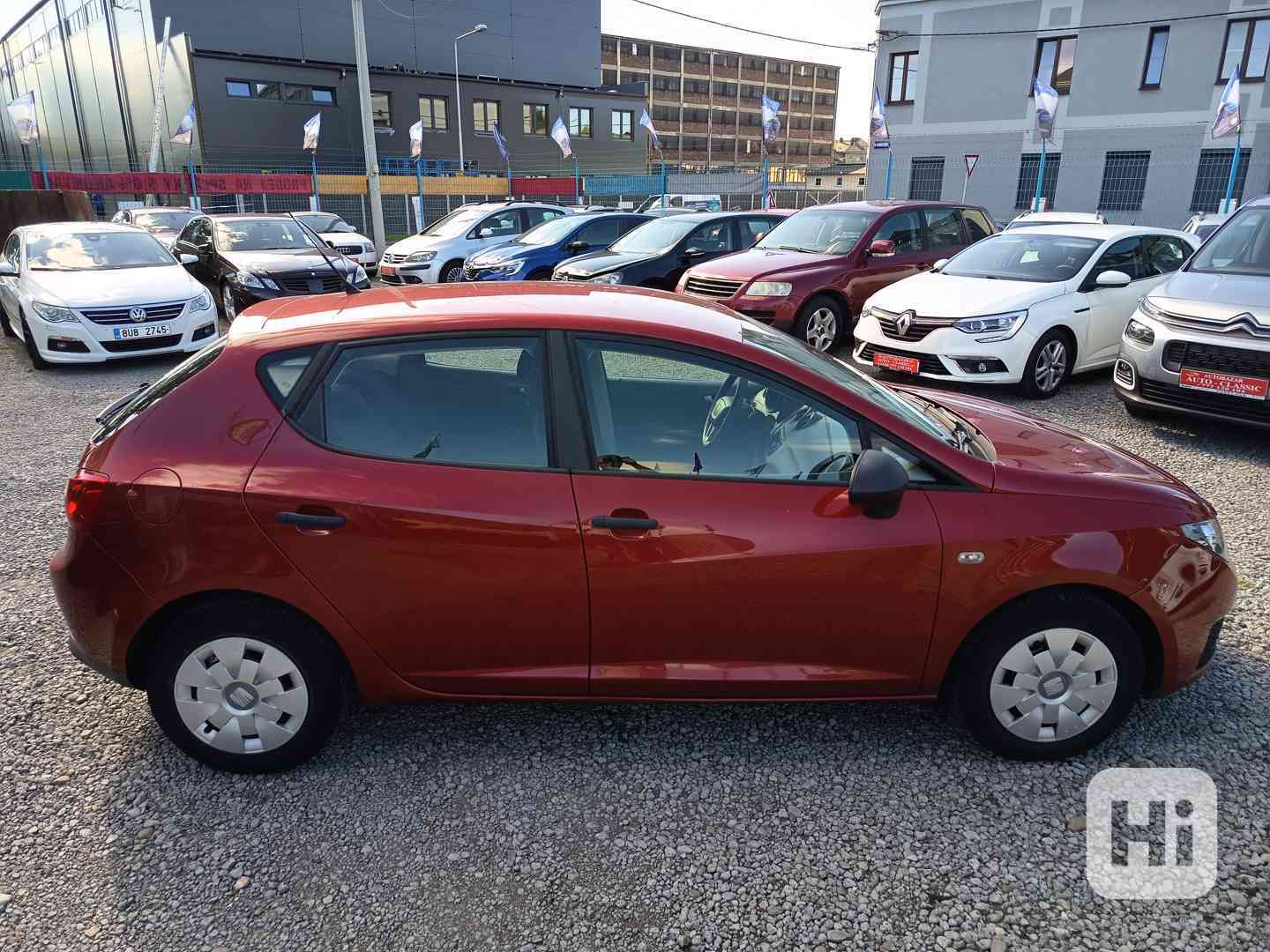 SEAT Ibiza 1,2i 12V Reference ČR  - foto 1