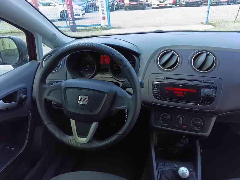 SEAT Ibiza 1,2i 12V Reference ČR - foto 17