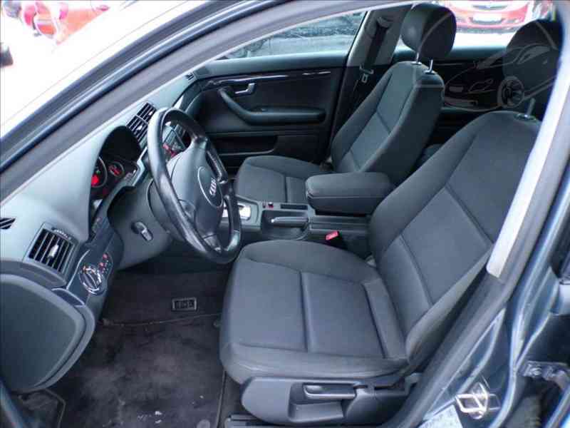 Audi A4 2,0 i AUTOMAT - foto 8