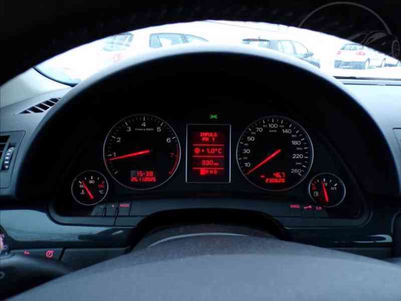 Audi A4 2,0 i AUTOMAT - foto 6