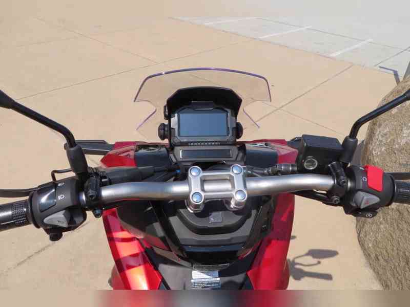 Nový motocykl Scooter 2022 Honda ADV150 - foto 1