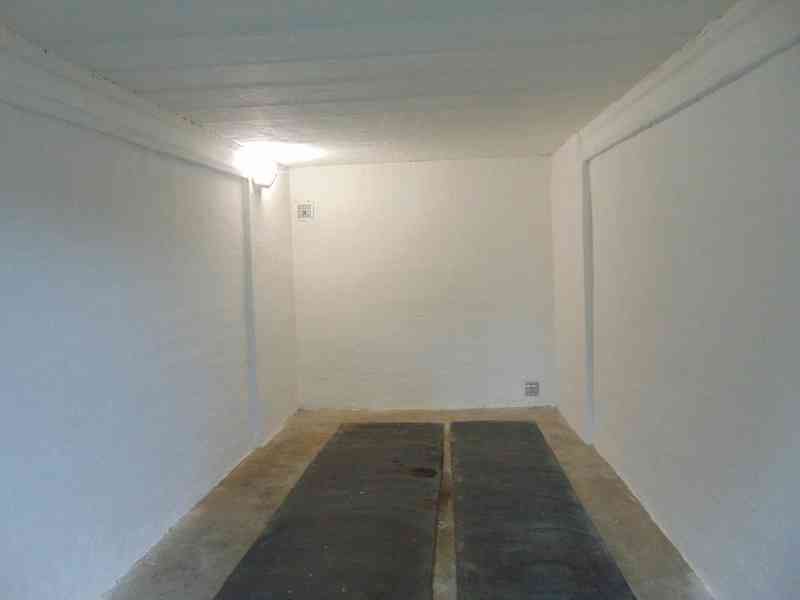 Pronájem, Garáže, 15,9 m² - Chrudim - foto 2