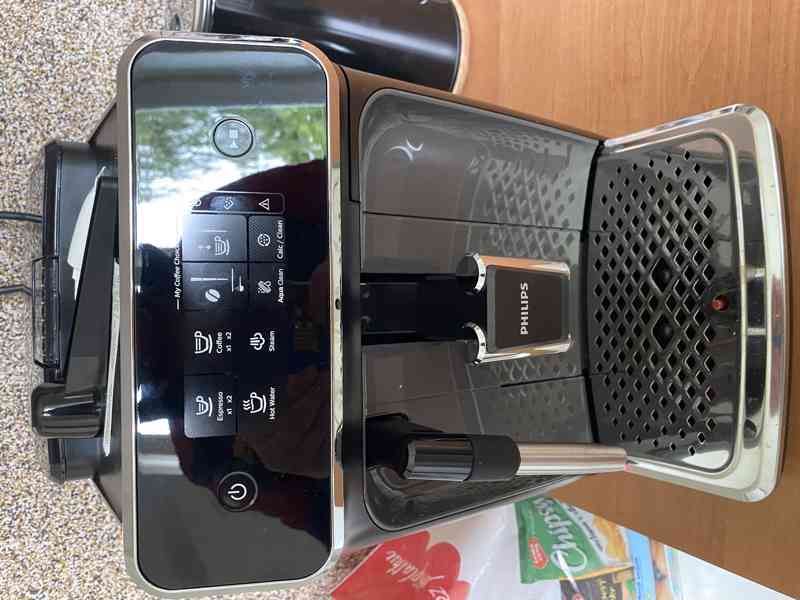 Kávovar Espresso Philips EP2224/40 - foto 1