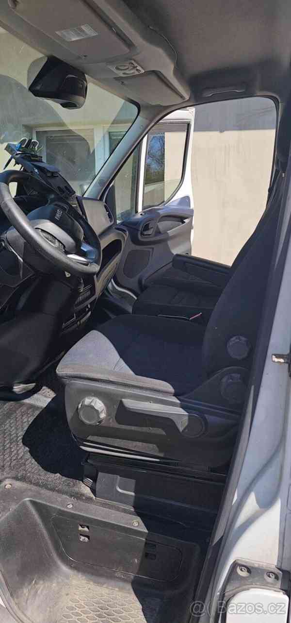 Iveco 3,0   35S18 - foto 8