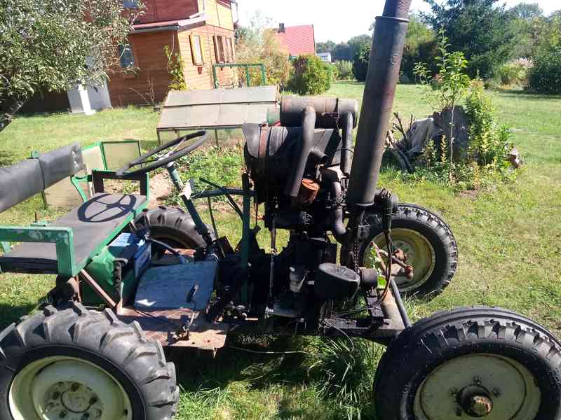 Malotraktor - foto 2