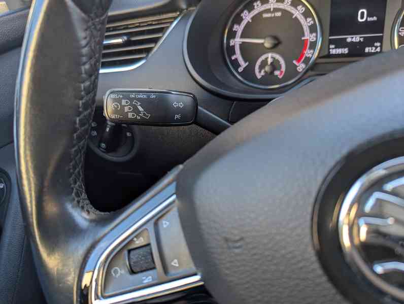 Škoda Octavia 1,6 Tdi 4x4 - foto 7