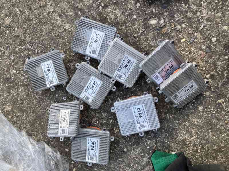 ridici jednotka led svetlometu 992941571AC - foto 1