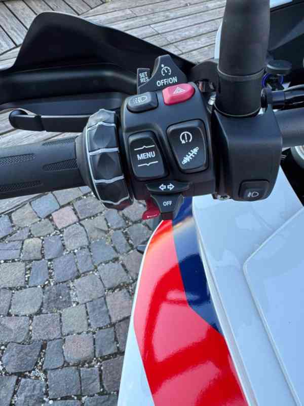 BMW S 1000 XR 2023 3300 km záruka M paket - foto 6