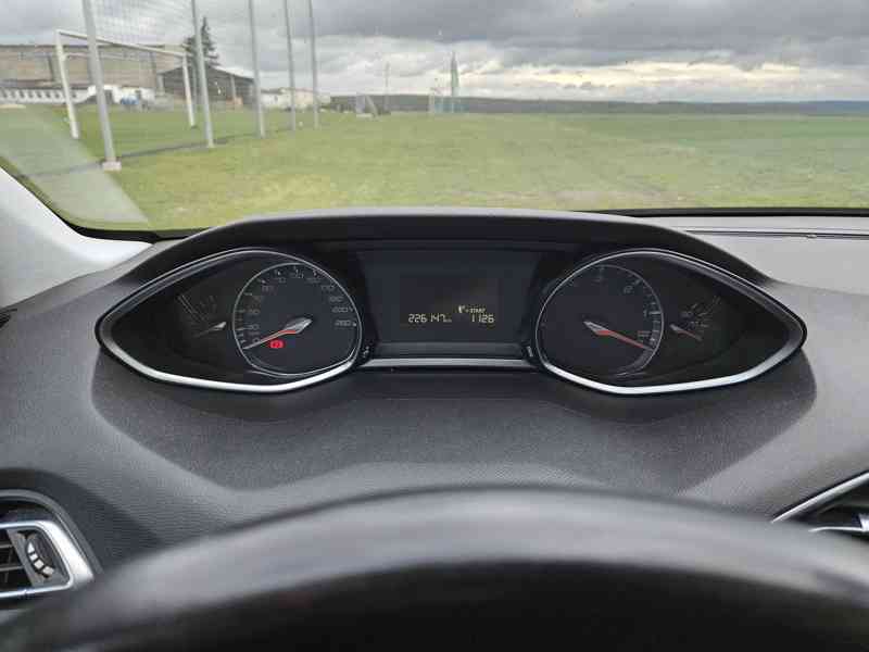 PRODÁM PEUGEOT 308 SW ALLURE výbava - STK 05/2027 - foto 12