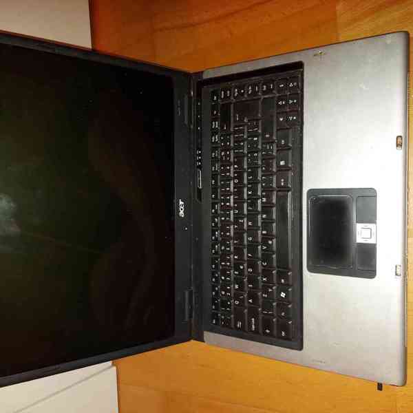 Notebook Acer  - foto 1