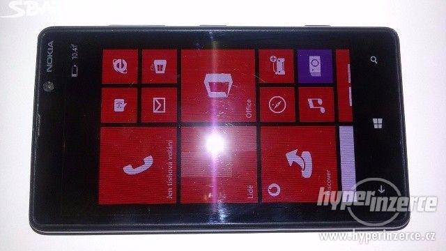 Nokia Lumia 820 - foto 1