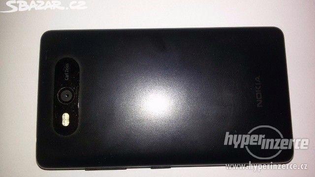 Nokia Lumia 820 - foto 2