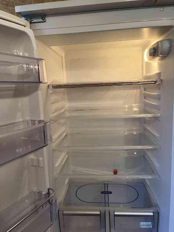 Chladnička kombinovaná vestavěná Whirlpool ART 471/4 - foto 13